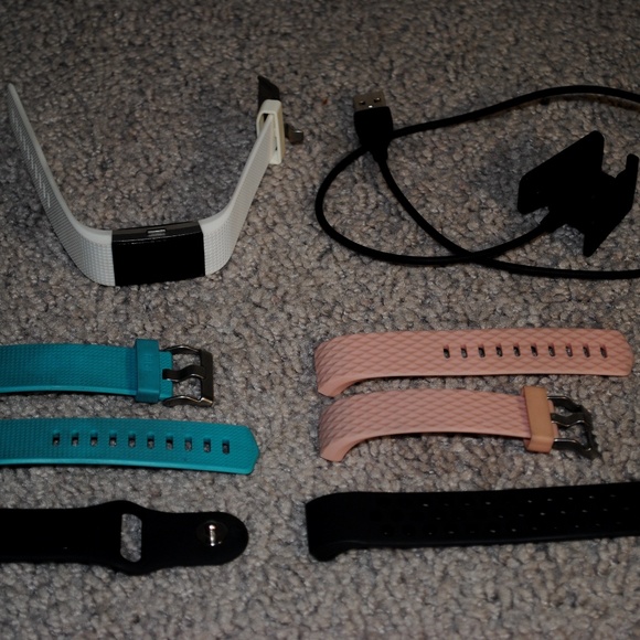 Fitbit Charge 2 - plus straps